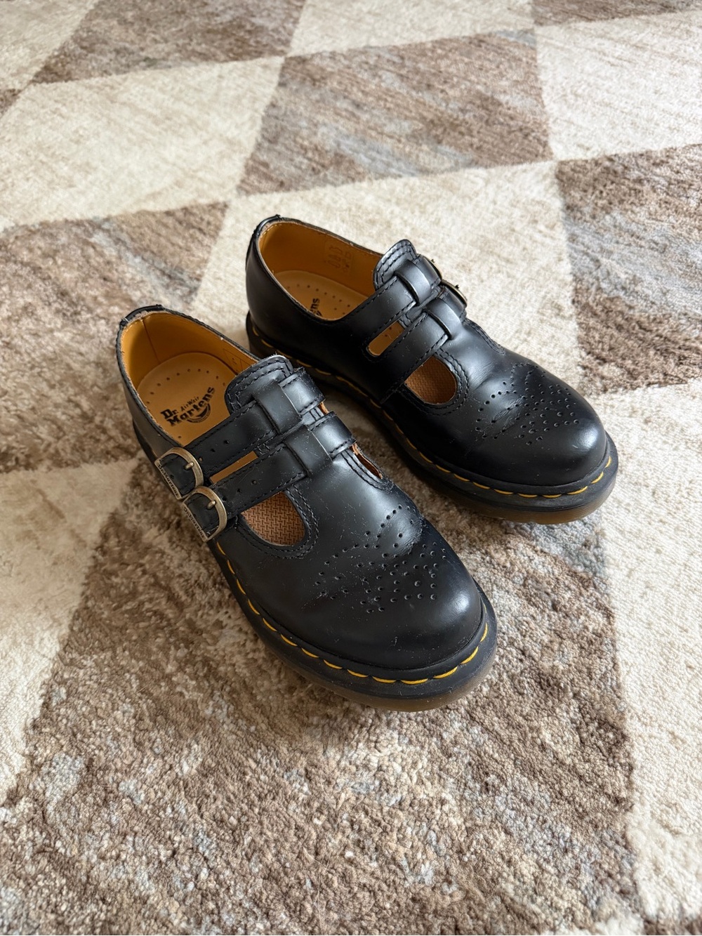 Dr. Martens 8065 Mary Jane’s